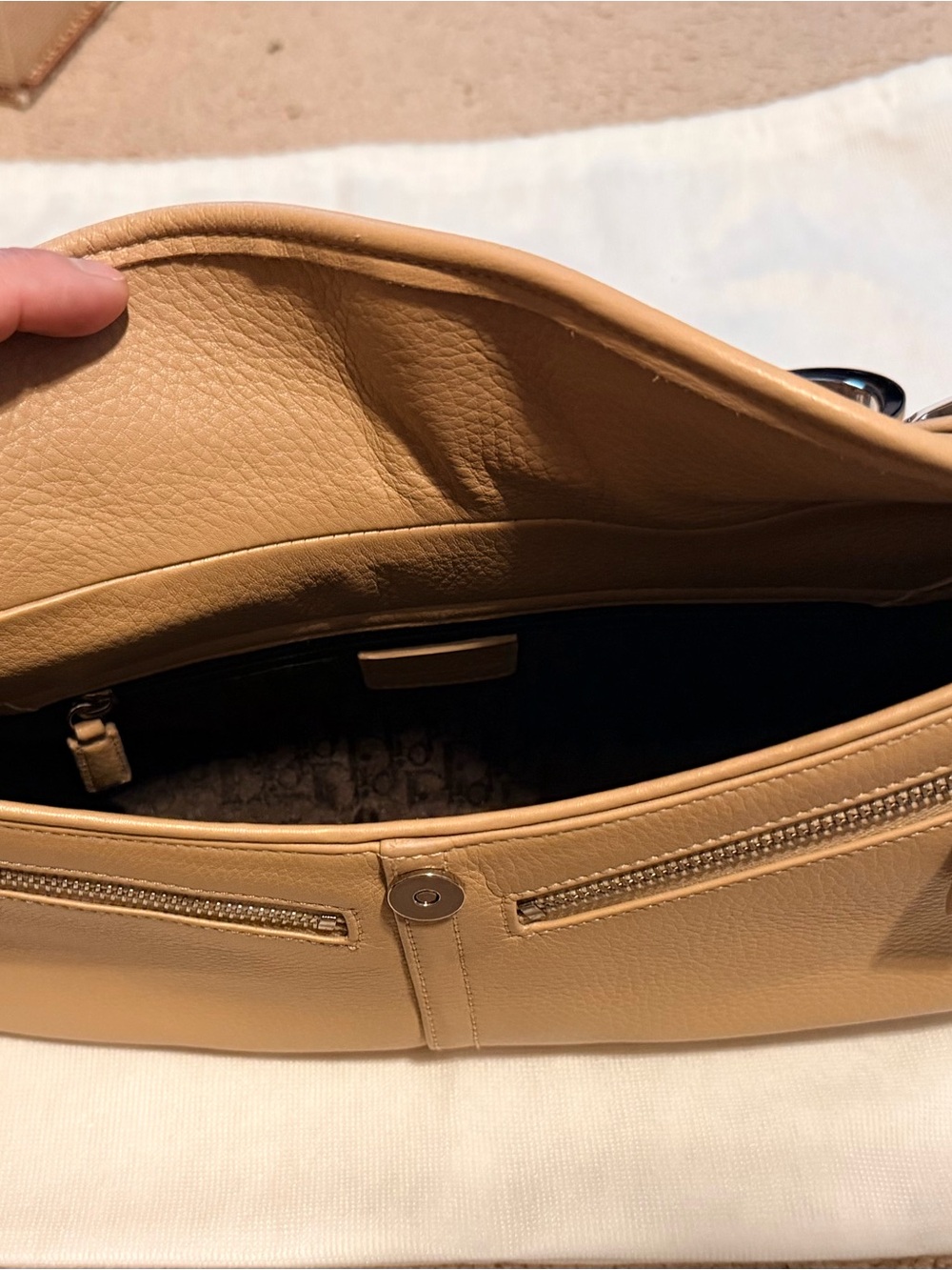 Dior Beige/Tan Leather Shoulder Bag with D Charm - Picture 6 of 10